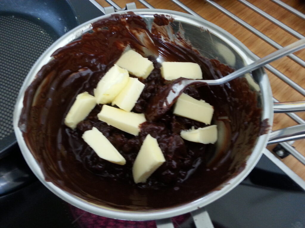Chokoladetrøffelkage