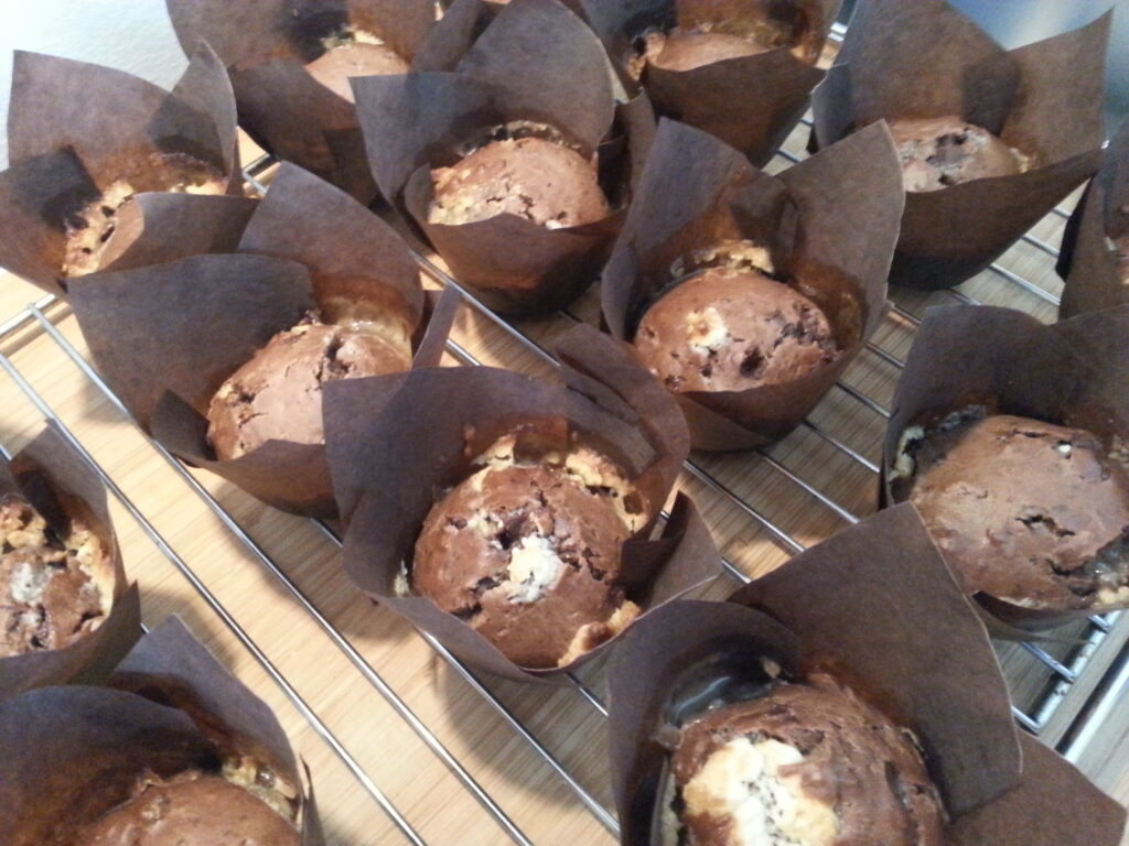 Rustikke dobbelte chokolademuffins